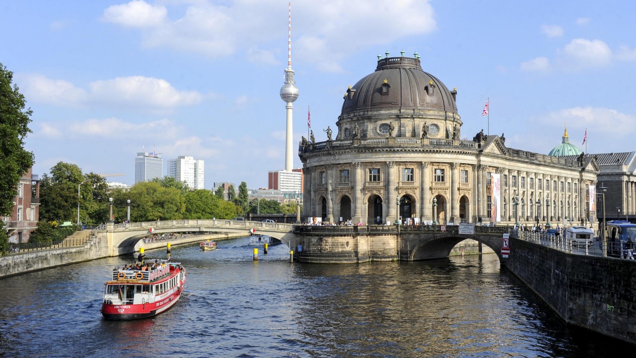 avrupa r&uuml;yası Something for Everyone, Berlin 